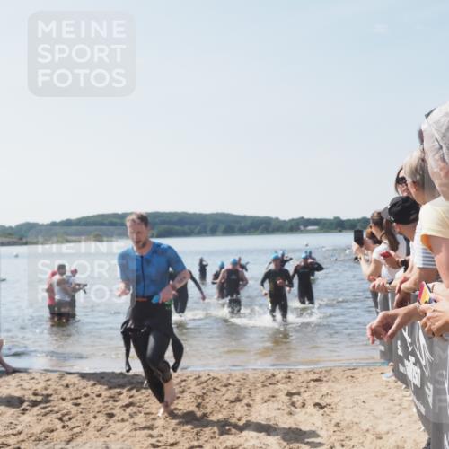 22.06.2025 - Viking Triathlon MichiJ http://msf.ph/oto/8066543 22.06.2025 10:34:32 Schwimmen 114, 247, 284, 306, 323, 341, 366, 430, 486, 520, 546 meine-sportfotos.de