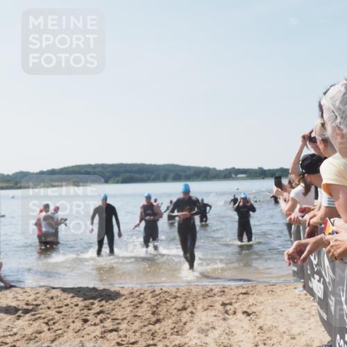 22.06.2025 - Viking Triathlon MichiJ http://msf.ph/oto/8066554 22.06.2025 10:34:34 Schwimmen 114, 247, 284, 306, 323, 341, 366, 430, 520, 546, 550 meine-sportfotos.de