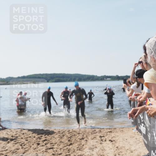 22.06.2025 - Viking Triathlon MichiJ http://msf.ph/oto/8066557 22.06.2025 10:34:34 Schwimmen 114, 247, 284, 306, 323, 341, 366, 430, 520, 546, 550 meine-sportfotos.de