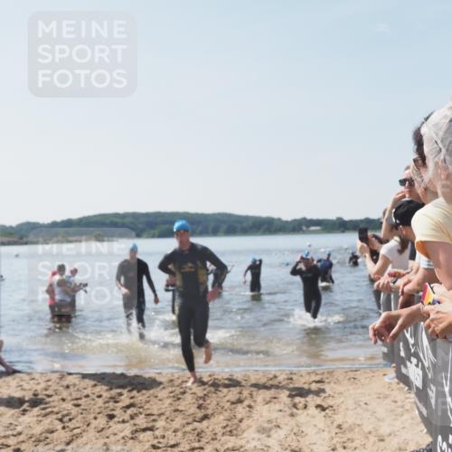 22.06.2025 - Viking Triathlon MichiJ http://msf.ph/oto/8066564 22.06.2025 10:34:35 Schwimmen 114, 247, 284, 306, 323, 341, 366, 430, 520, 546, 550 meine-sportfotos.de
