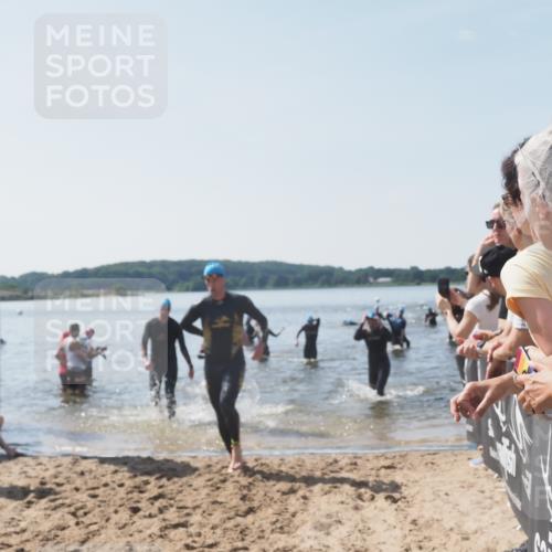 22.06.2025 - Viking Triathlon MichiJ http://msf.ph/oto/8066565 22.06.2025 10:34:35 Schwimmen 114, 247, 284, 306, 323, 341, 366, 430, 520, 546, 550 meine-sportfotos.de