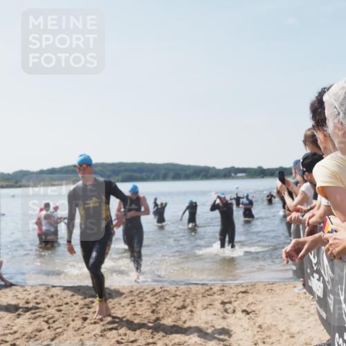 22.06.2025 - Viking Triathlon MichiJ http://msf.ph/oto/8066568 22.06.2025 10:34:35 Schwimmen 114, 247, 284, 306, 323, 341, 366, 430, 520, 546, 550 meine-sportfotos.de