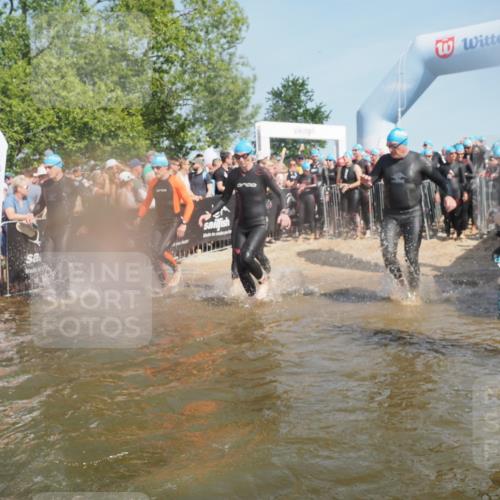22.06.2025 - Viking Triathlon KatJ http://msf.ph/oto/8066572 22.06.2025 10:07:18 Schwimmen 123, 190, 201, 202, 223, 256, 267, 273, 326, 333, 343, 402, 421, 425, 463, 519, 531, 607, 637 meine-sportfotos.de
