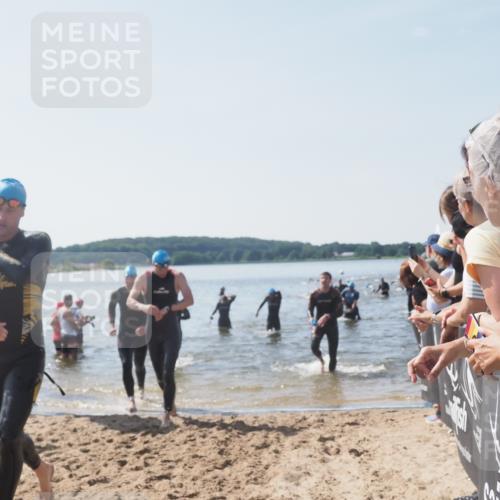 22.06.2025 - Viking Triathlon MichiJ http://msf.ph/oto/8066574 22.06.2025 10:34:36 Schwimmen 114, 247, 284, 306, 323, 341, 366, 430, 520, 546, 550 meine-sportfotos.de