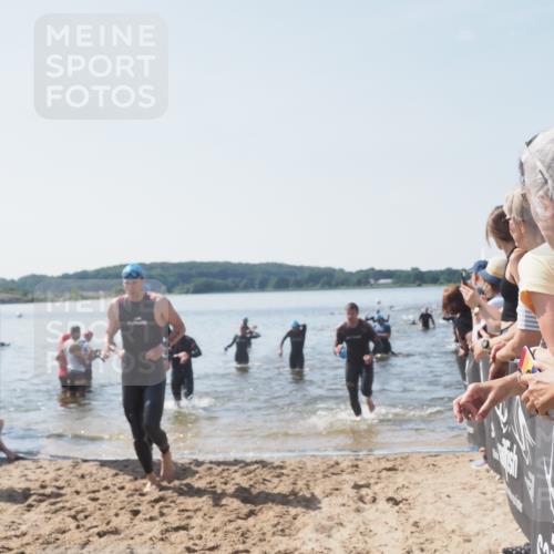 22.06.2025 - Viking Triathlon MichiJ http://msf.ph/oto/8066578 22.06.2025 10:34:37 Schwimmen 114, 247, 284, 306, 323, 341, 366, 430, 520, 546, 550 meine-sportfotos.de
