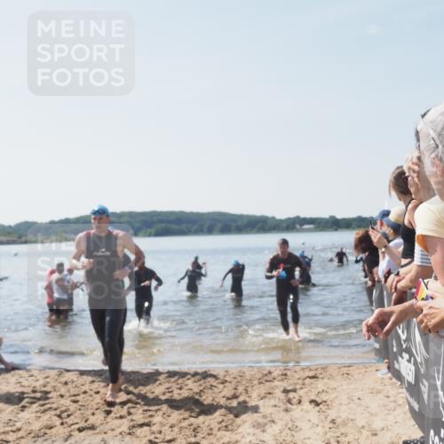 22.06.2025 - Viking Triathlon MichiJ http://msf.ph/oto/8066579 22.06.2025 10:34:37 Schwimmen 114, 247, 284, 306, 323, 341, 366, 430, 520, 546, 550 meine-sportfotos.de
