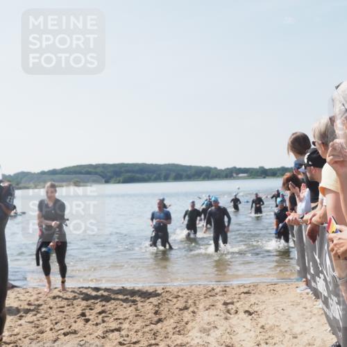 22.06.2025 - Viking Triathlon MichiJ http://msf.ph/oto/8066620 22.06.2025 10:34:47 Schwimmen 17, 43, 77, 114, 161, 247, 284, 323, 341, 434, 550 meine-sportfotos.de