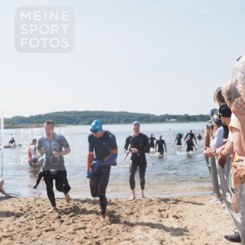 22.06.2025 - Viking Triathlon MichiJ http://msf.ph/oto/8066624 22.06.2025 10:34:52 Schwimmen 17, 43, 77, 114, 161, 284, 323, 434, 475, 495, 548, 550 meine-sportfotos.de