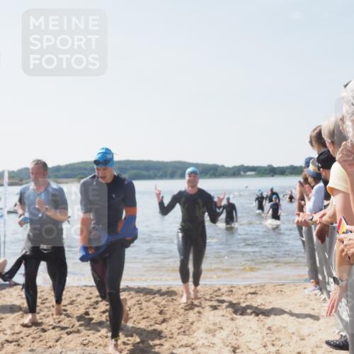 22.06.2025 - Viking Triathlon MichiJ http://msf.ph/oto/8066627 22.06.2025 10:34:52 Schwimmen 17, 43, 77, 114, 161, 284, 323, 434, 475, 495, 548, 550 meine-sportfotos.de