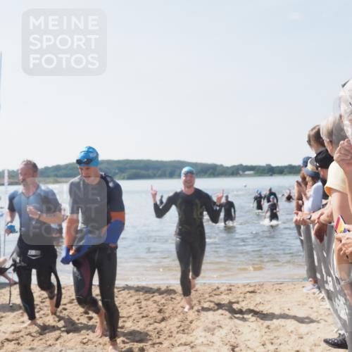 22.06.2025 - Viking Triathlon MichiJ http://msf.ph/oto/8066628 22.06.2025 10:34:52 Schwimmen 17, 43, 77, 114, 161, 284, 323, 434, 475, 495, 548, 550 meine-sportfotos.de