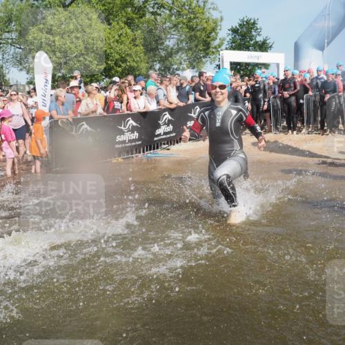 22.06.2025 - Viking Triathlon KatJ http://msf.ph/oto/8066643 22.06.2025 10:07:24 Schwimmen 155, 213, 235, 256, 267, 273, 317, 326, 333, 342, 343, 353, 421, 425, 531 meine-sportfotos.de