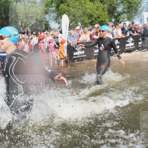 22.06.2025 - Viking Triathlon KatJ http://msf.ph/oto/8066665 22.06.2025 10:07:25 Schwimmen 155, 213, 235, 256, 267, 273, 317, 326, 333, 342, 343, 353, 421, 425, 531 meine-sportfotos.de