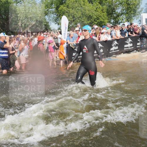 22.06.2025 - Viking Triathlon KatJ http://msf.ph/oto/8066674 22.06.2025 10:07:25 Schwimmen 155, 213, 235, 256, 267, 273, 317, 326, 333, 342, 343, 353, 421, 425, 531 meine-sportfotos.de