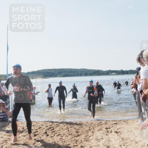 22.06.2025 - Viking Triathlon MichiJ http://msf.ph/oto/8066678 22.06.2025 10:35:03 Schwimmen 17, 43, 139, 157, 161, 434, 475, 495, 548, 660 meine-sportfotos.de