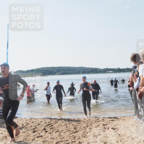 22.06.2025 - Viking Triathlon MichiJ http://msf.ph/oto/8066681 22.06.2025 10:35:03 Schwimmen 17, 43, 139, 157, 161, 434, 475, 495, 548, 660 meine-sportfotos.de