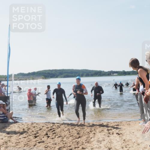 22.06.2025 - Viking Triathlon MichiJ http://msf.ph/oto/8066685 22.06.2025 10:35:03 Schwimmen 17, 43, 139, 157, 161, 434, 475, 495, 548, 660 meine-sportfotos.de