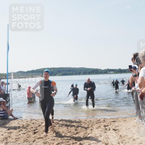 22.06.2025 - Viking Triathlon MichiJ http://msf.ph/oto/8066696 22.06.2025 10:35:05 Schwimmen 17, 43, 139, 157, 365, 475, 495, 548, 660 meine-sportfotos.de