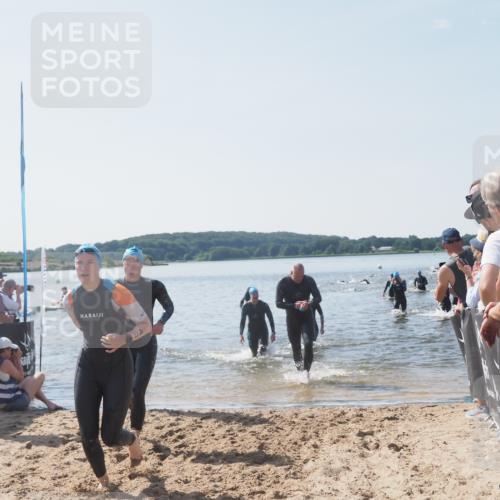 22.06.2025 - Viking Triathlon MichiJ http://msf.ph/oto/8066699 22.06.2025 10:35:05 Schwimmen 17, 43, 139, 157, 365, 475, 495, 548, 660 meine-sportfotos.de