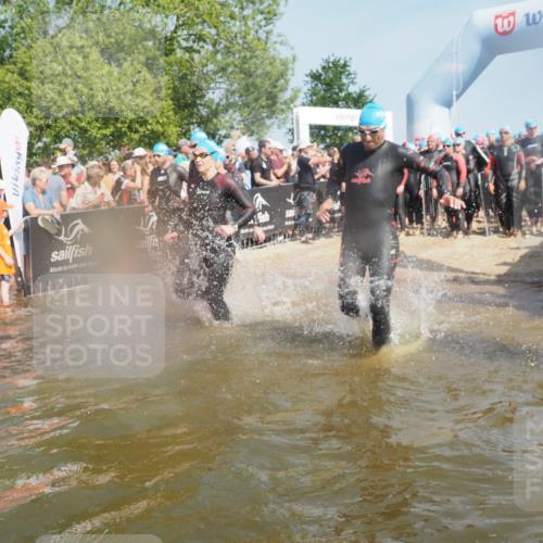 22.06.2025 - Viking Triathlon KatJ http://msf.ph/oto/8066703 22.06.2025 10:07:28 Schwimmen 155, 213, 235, 256, 267, 273, 317, 333, 342, 343, 353, 421, 425, 531 meine-sportfotos.de