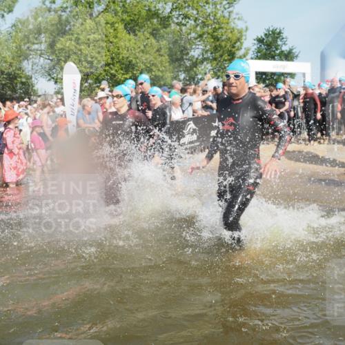 22.06.2025 - Viking Triathlon KatJ http://msf.ph/oto/8066715 22.06.2025 10:07:29 Schwimmen 23, 155, 213, 235, 256, 317, 342, 343, 353, 421, 476, 531 meine-sportfotos.de