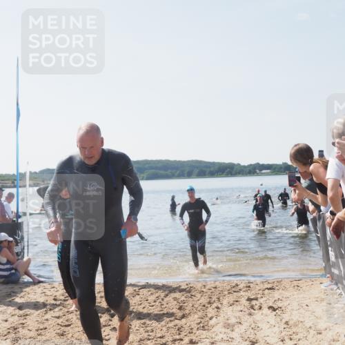 22.06.2025 - Viking Triathlon MichiJ http://msf.ph/oto/8066725 22.06.2025 10:35:09 Schwimmen 139, 157, 204, 296, 365, 475, 495, 548, 660 meine-sportfotos.de