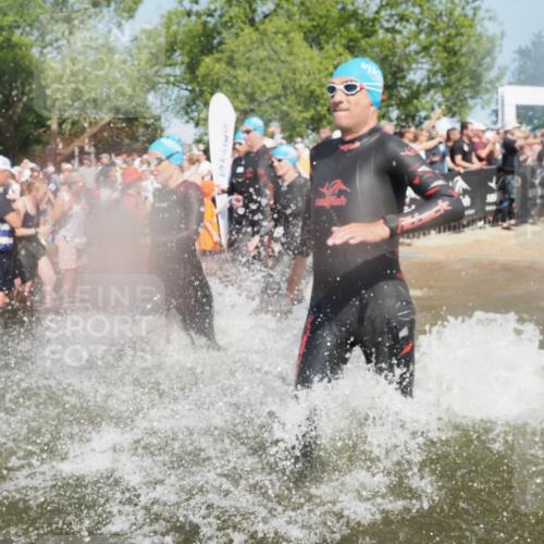 22.06.2025 - Viking Triathlon KatJ http://msf.ph/oto/8066726 22.06.2025 10:07:29 Schwimmen 23, 155, 213, 235, 256, 317, 342, 343, 353, 421, 476, 531 meine-sportfotos.de