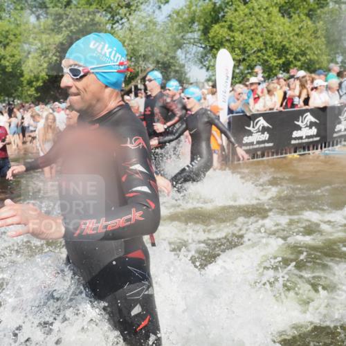 22.06.2025 - Viking Triathlon KatJ http://msf.ph/oto/8066739 22.06.2025 10:07:30 Schwimmen 23, 121, 155, 213, 235, 256, 270, 285, 317, 342, 343, 353, 421, 476, 484, 531 meine-sportfotos.de