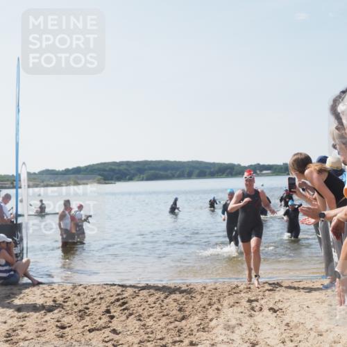 22.06.2025 - Viking Triathlon MichiJ http://msf.ph/oto/8066742 22.06.2025 10:35:15 Schwimmen 139, 157, 204, 296, 365, 508, 632, 660 meine-sportfotos.de