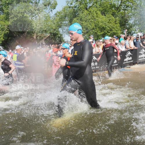 22.06.2025 - Viking Triathlon KatJ http://msf.ph/oto/8066778 22.06.2025 10:07:36 Schwimmen 23, 121, 143, 213, 235, 270, 285, 317, 342, 353, 363, 436, 476, 484, 547, 615, 621 meine-sportfotos.de