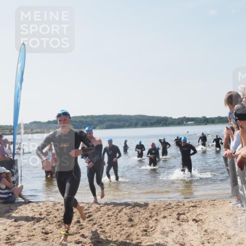 22.06.2025 - Viking Triathlon MichiJ http://msf.ph/oto/8066808 22.06.2025 10:35:25 Schwimmen 107, 127, 204, 296, 320, 365, 395, 415, 482, 508, 632 meine-sportfotos.de