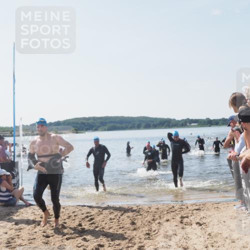 22.06.2025 - Viking Triathlon MichiJ http://msf.ph/oto/8066816 22.06.2025 10:35:26 Schwimmen 107, 127, 134, 204, 296, 320, 365, 395, 415, 482, 508, 602, 632 meine-sportfotos.de