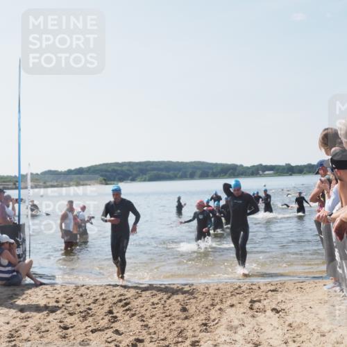 22.06.2025 - Viking Triathlon MichiJ http://msf.ph/oto/8066822 22.06.2025 10:35:27 Schwimmen 107, 127, 134, 204, 296, 320, 395, 415, 482, 508, 602, 632 meine-sportfotos.de