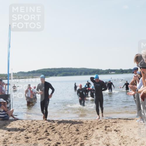 22.06.2025 - Viking Triathlon MichiJ http://msf.ph/oto/8066827 22.06.2025 10:35:28 Schwimmen 62, 107, 127, 134, 204, 320, 395, 415, 482, 508, 602, 632 meine-sportfotos.de