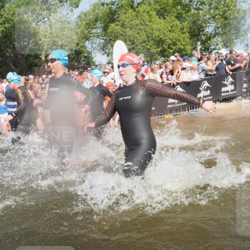 22.06.2025 - Viking Triathlon KatJ http://msf.ph/oto/8066831 22.06.2025 10:07:41 Schwimmen 16, 23, 102, 121, 143, 263, 270, 285, 363, 436, 476, 484, 503, 547, 615, 621, 624 meine-sportfotos.de