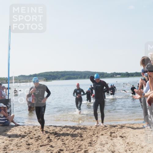 22.06.2025 - Viking Triathlon MichiJ http://msf.ph/oto/8066833 22.06.2025 10:35:29 Schwimmen 20, 62, 107, 127, 134, 154, 204, 320, 395, 415, 482, 508, 602, 632 meine-sportfotos.de