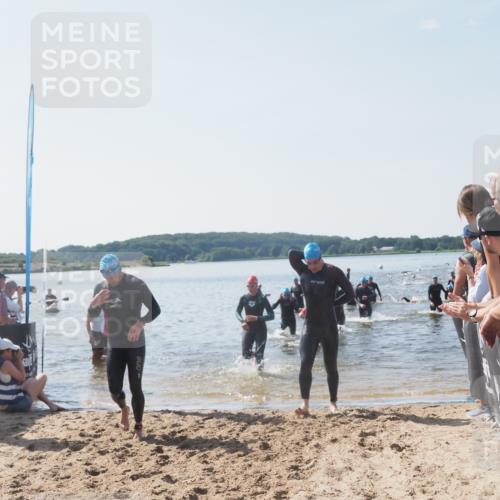 22.06.2025 - Viking Triathlon MichiJ http://msf.ph/oto/8066835 22.06.2025 10:35:29 Schwimmen 20, 62, 107, 127, 134, 154, 204, 320, 395, 415, 482, 508, 602, 632 meine-sportfotos.de
