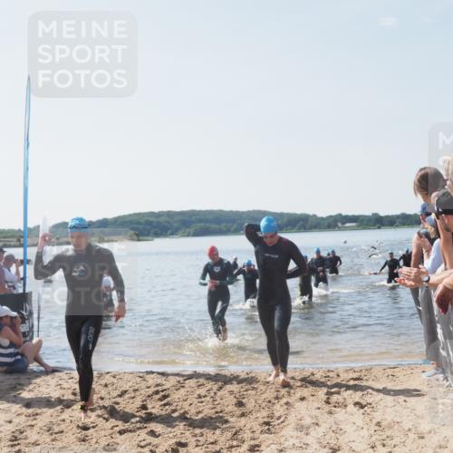 22.06.2025 - Viking Triathlon MichiJ http://msf.ph/oto/8066838 22.06.2025 10:35:29 Schwimmen 20, 62, 107, 127, 134, 154, 204, 320, 395, 415, 482, 508, 602, 632 meine-sportfotos.de