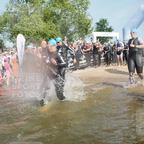 22.06.2025 - Viking Triathlon KatJ http://msf.ph/oto/8066856 22.06.2025 10:07:43 Schwimmen 16, 23, 102, 121, 143, 263, 270, 285, 363, 372, 436, 476, 477, 484, 503, 547, 615, 621, 624 meine-sportfotos.de