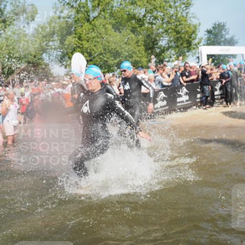 22.06.2025 - Viking Triathlon KatJ http://msf.ph/oto/8066861 22.06.2025 10:07:44 Schwimmen 16, 76, 95, 102, 121, 143, 263, 270, 285, 363, 372, 436, 453, 477, 484, 503, 547, 615, 621, 624 meine-sportfotos.de
