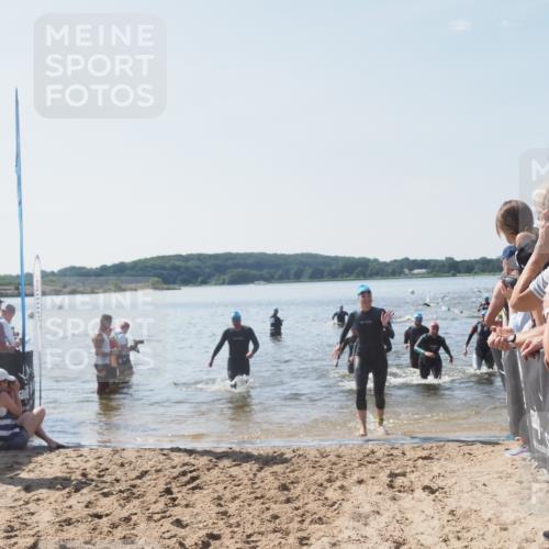 22.06.2025 - Viking Triathlon MichiJ http://msf.ph/oto/8066871 22.06.2025 10:35:41 Schwimmen 20, 47, 62, 127, 134, 154, 415, 602 meine-sportfotos.de
