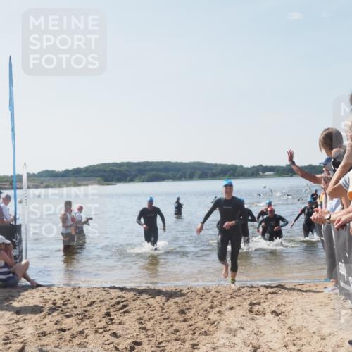 22.06.2025 - Viking Triathlon MichiJ http://msf.ph/oto/8066874 22.06.2025 10:35:41 Schwimmen 20, 47, 62, 127, 134, 154, 415, 602 meine-sportfotos.de