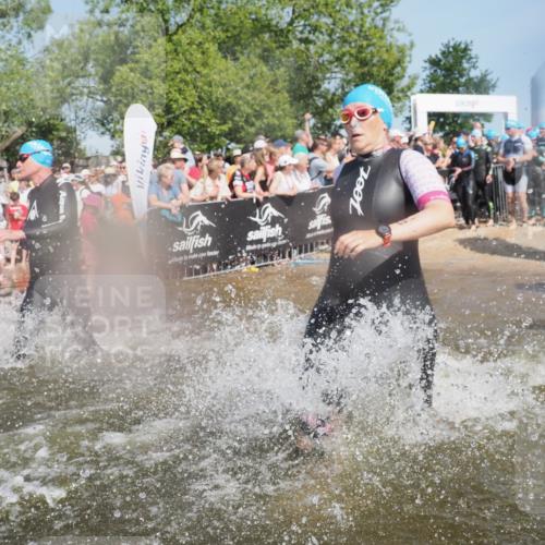 22.06.2025 - Viking Triathlon KatJ http://msf.ph/oto/8066883 22.06.2025 10:07:45 Schwimmen 16, 76, 95, 102, 143, 263, 363, 372, 436, 453, 477, 503, 547, 615, 621, 624 meine-sportfotos.de