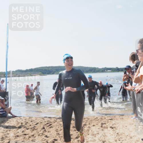 22.06.2025 - Viking Triathlon MichiJ http://msf.ph/oto/8066887 22.06.2025 10:35:43 Schwimmen 20, 47, 62, 127, 134, 154, 415, 552, 602 meine-sportfotos.de