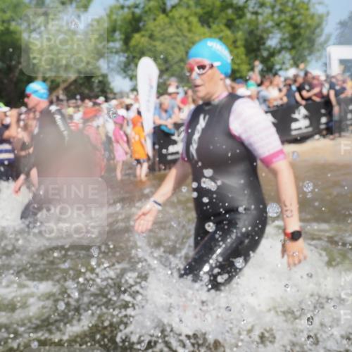 22.06.2025 - Viking Triathlon KatJ http://msf.ph/oto/8066891 22.06.2025 10:07:45 Schwimmen 16, 76, 95, 102, 143, 263, 363, 372, 436, 453, 477, 503, 547, 615, 621, 624 meine-sportfotos.de