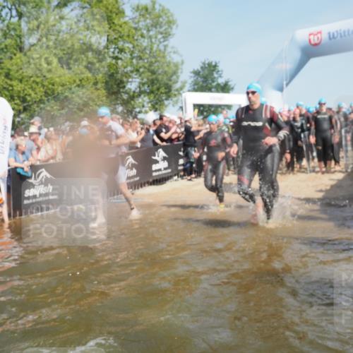 22.06.2025 - Viking Triathlon KatJ http://msf.ph/oto/8066904 22.06.2025 10:07:48 Schwimmen 16, 76, 95, 102, 143, 263, 292, 363, 372, 436, 453, 477, 503, 547, 621, 624, 650 meine-sportfotos.de