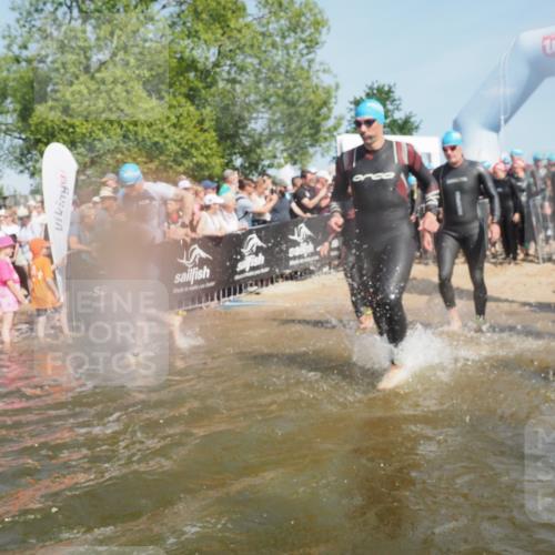 22.06.2025 - Viking Triathlon KatJ http://msf.ph/oto/8066910 22.06.2025 10:07:48 Schwimmen 16, 76, 95, 102, 143, 263, 292, 363, 372, 436, 453, 477, 503, 547, 621, 624, 650 meine-sportfotos.de