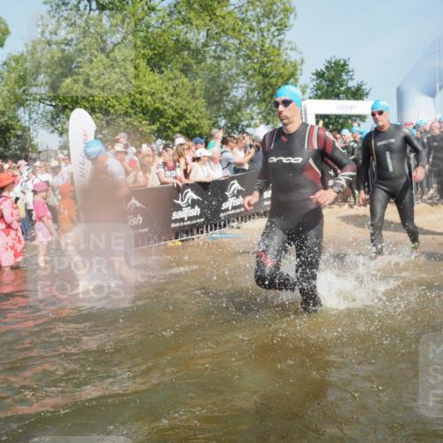 22.06.2025 - Viking Triathlon KatJ http://msf.ph/oto/8066915 22.06.2025 10:07:49 Schwimmen 16, 31, 76, 95, 102, 130, 143, 263, 292, 372, 453, 477, 503, 624, 650 meine-sportfotos.de
