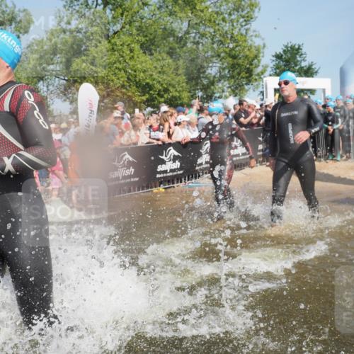 22.06.2025 - Viking Triathlon KatJ http://msf.ph/oto/8066928 22.06.2025 10:07:50 Schwimmen 16, 31, 76, 95, 102, 130, 263, 292, 372, 453, 477, 503, 624, 650 meine-sportfotos.de