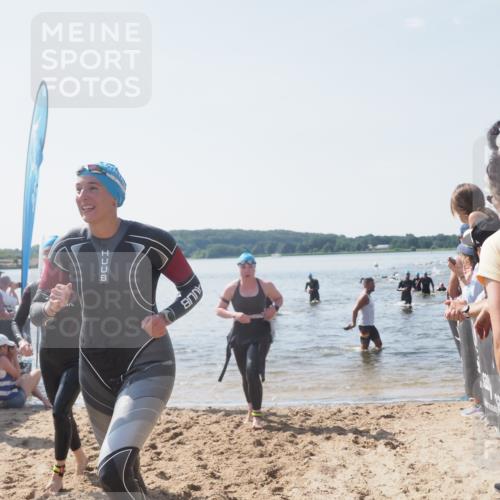 22.06.2025 - Viking Triathlon MichiJ http://msf.ph/oto/8066932 22.06.2025 10:35:50 Schwimmen 20, 47, 154, 265, 552 meine-sportfotos.de
