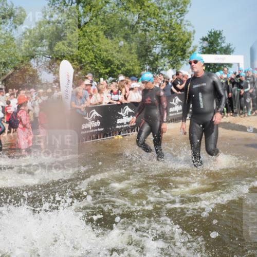 22.06.2025 - Viking Triathlon KatJ http://msf.ph/oto/8066933 22.06.2025 10:07:50 Schwimmen 16, 31, 76, 95, 102, 130, 263, 292, 372, 453, 477, 503, 624, 650 meine-sportfotos.de